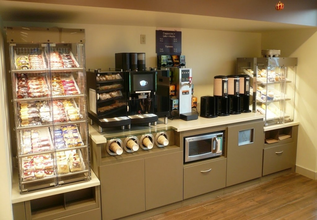 2. Convenience Store Food Service Counter with Pastry Display