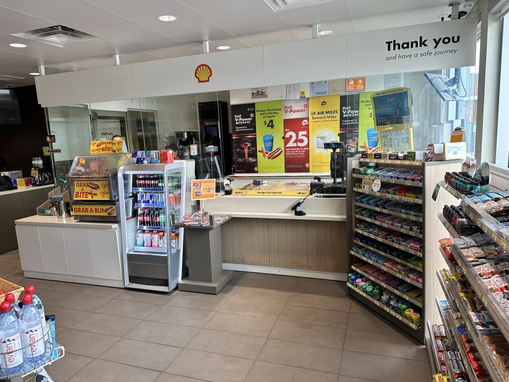 Cash Desk with integrated coolers